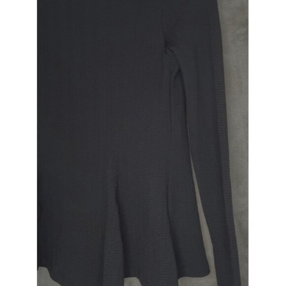 DIVIDED BABYDOLL Black Long Sleeve Top Subtle Chevron Peplum Scoop Neckline - Picture 6 of 9